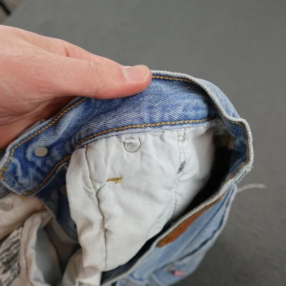 Levis 501 Premium Shorts Womens 29 Light Wash Distressed Denim Cutoff Frayed Hem - Picture 5 of 8